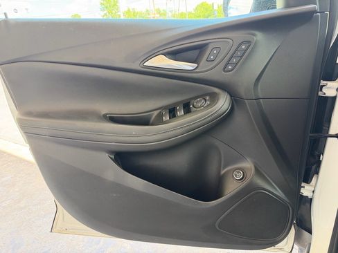 Used 2023 Buick Encore GX Essence w/ Advanced Technology Package AWD/4WD image 19