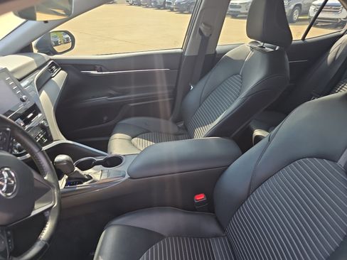 Used 2024 Toyota Camry SE FWD image 17