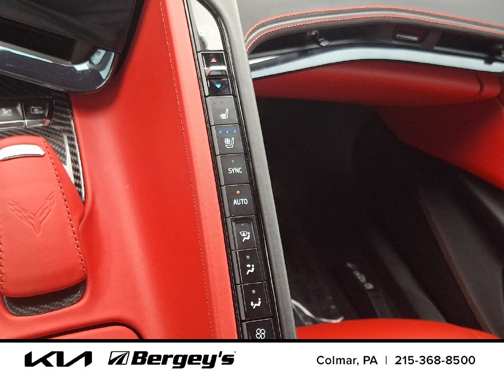 Used 2023 Chevrolet Corvette Stingray Premium Conv w/ Z51 Performance Package RWD image 17