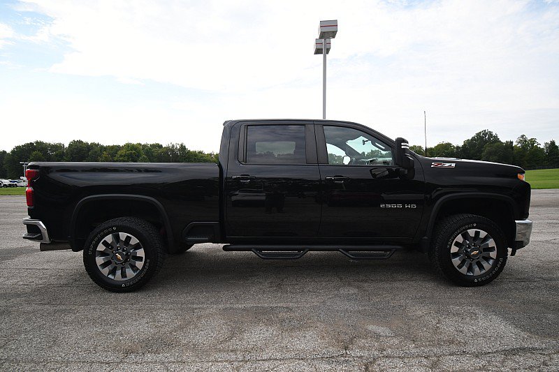 Used 2023 Chevrolet Silverado 2500 LT w/ Convenience Package AWD/4WD image 8