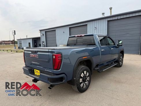 Used 2025 GMC Sierra 2500 Denali w/ Denali Reserve Package AWD/4WD image 5