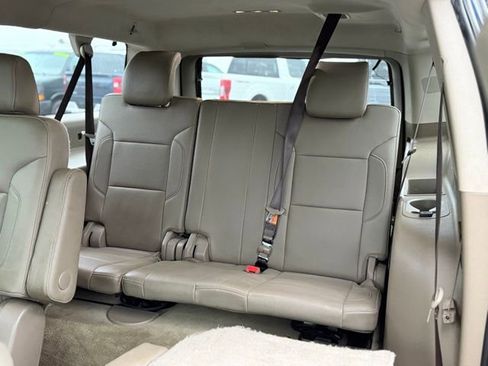 Used 2019 GMC Yukon XL SLT w/ Open Road Package image 26