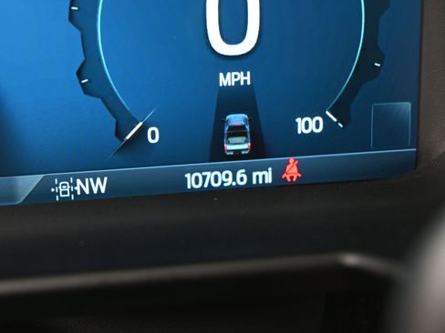 Used 2024 Ford F350 Platinum w/ FX4 Off-Road Package image 15