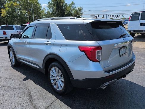 Used 2023 Ford Explorer Limited w/ Limited Technology Package RWD image 5