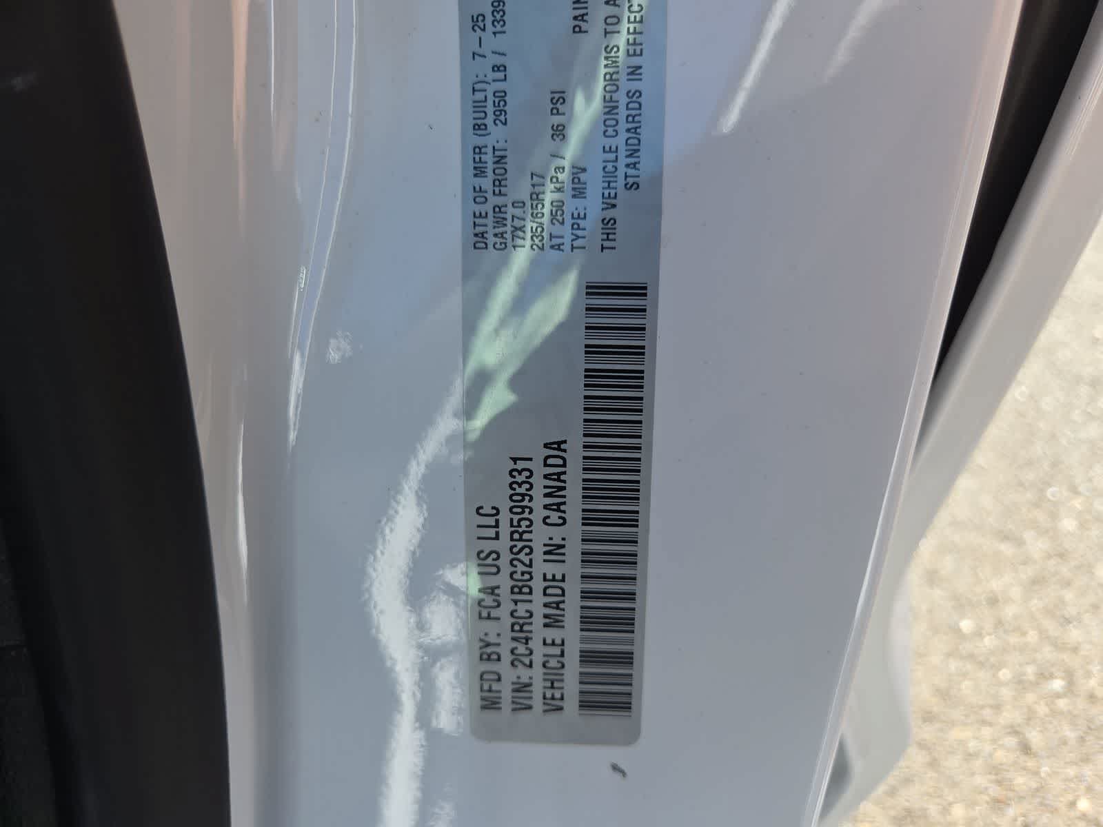 Certified 2025 Chrysler Pacifica Select FWD image 29