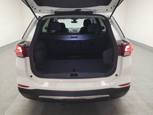 Used 2023 Chevrolet Equinox LT image 29