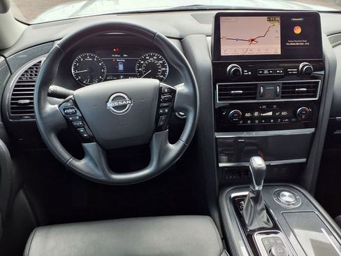 Used 2022 Nissan Armada SV w/ SV Appearance Package RWD image 14