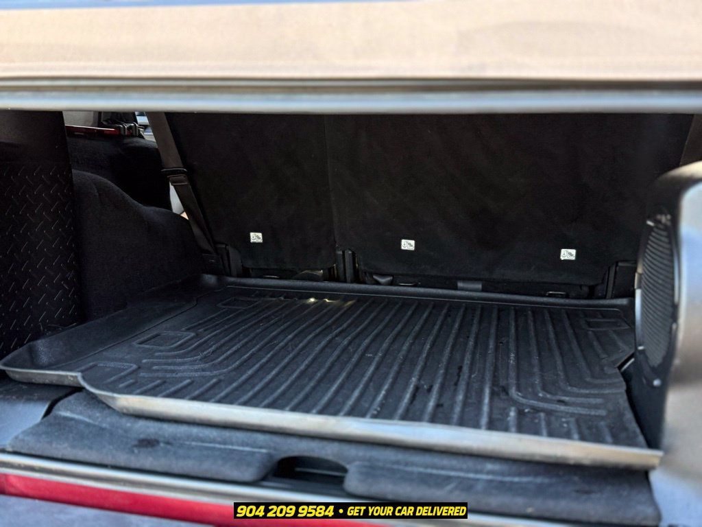 Used 2013 Jeep Wrangler Unlimited Rubicon w/ Connectivity Group AWD/4WD image 27