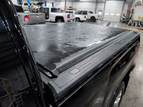 Used 2018 GMC Sierra 1500 SLT w/ SLT Premium Package image 7