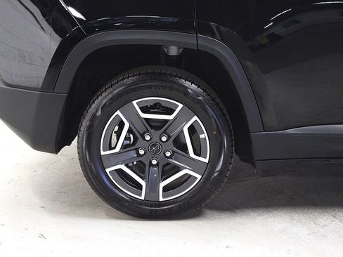 New 2026 Jeep Cherokee Limited AWD/4WD image 38