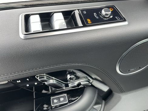 Used 2021 Land Rover Range Rover Westminster Edition image 11