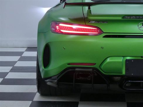 Used 2018 Mercedes-Benz AMG GT R image 29
