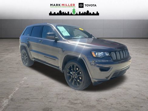 Used 2021 Jeep Grand Cherokee Laredo X AWD/4WD image 8