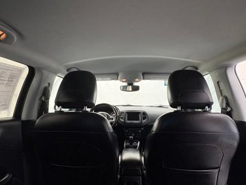 Used 2020 Jeep Compass Latitude FWD image 28