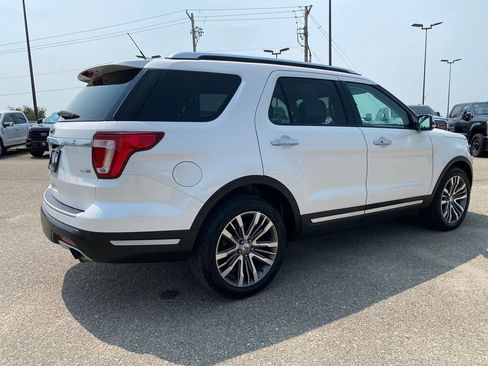 Used 2018 Ford Explorer Platinum AWD/4WD image 6