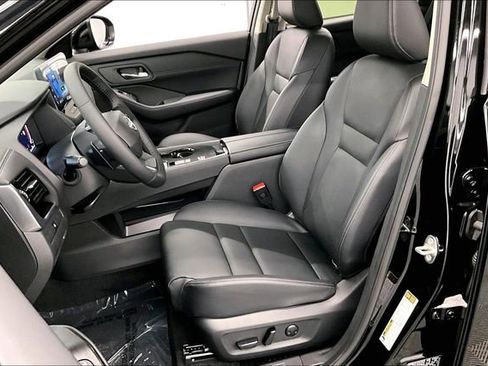 New 2025 Nissan Rogue SL image 10