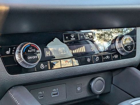 New 2025 Mitsubishi Outlander SEL Black Edition image 21