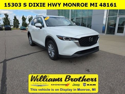 Used 2023 MAZDA CX-5 AWD 2.5 S w/ Select Package image 3