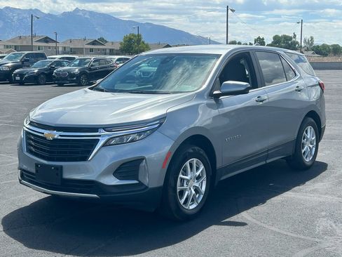 Used 2024 Chevrolet Equinox LT AWD/4WD image 8