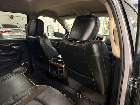 Used 2022 RAM 3500 Laramie AWD/4WD image 14