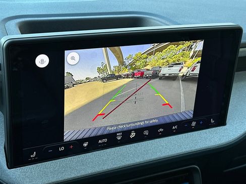 New 2025 Ford Maverick XLT w/ XLT Luxury Package AWD/4WD image 17