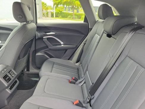 Certified 2025 Audi Q5 Premium w/ Convenience Package AWD/4WD image 11