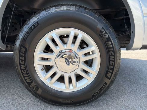 Used 2013 Ford F150 Lariat w/ Mid Equipment Group RWD image 14