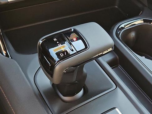 New 2026 GMC Sierra 1500 AT4 w/ Technology Package AWD/4WD image 12