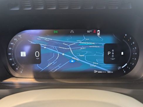 Used 2023 Volvo XC90 B6 Plus w/ Protection Package Premier image 15