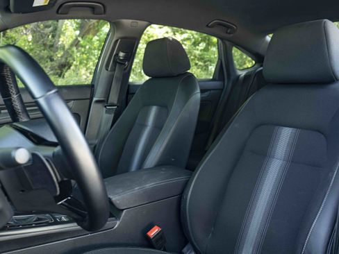 Used 2025 Honda Civic Sport image 17