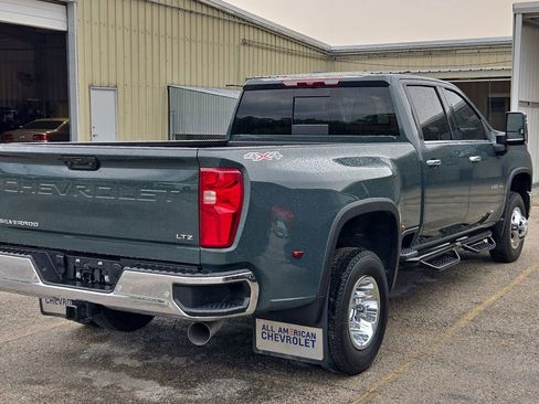 Used 2026 Chevrolet Silverado 3500 LTZ w/ LTZ Convenience Package AWD/4WD image 2
