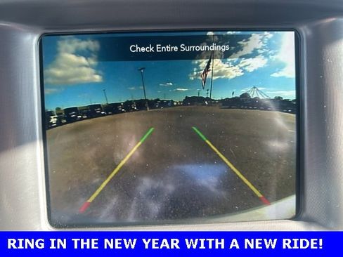 Used 2022 Dodge Charger SXT w/ Blacktop Package image 18