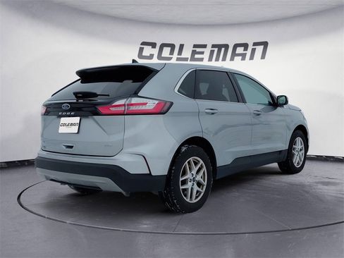 Used 2024 Ford Edge SEL image 5