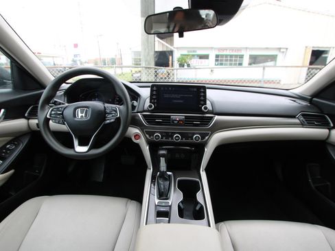Used 2022 Honda Accord LX image 13