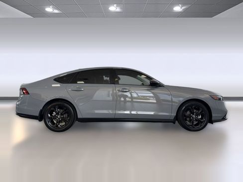Used 2025 Honda Accord SE image 8