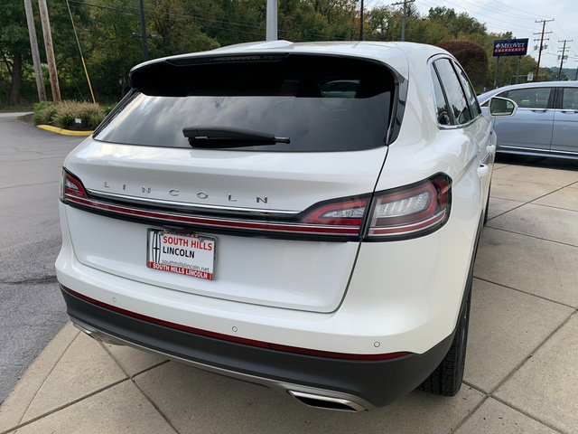 Certified 2023 Lincoln Nautilus Reserve AWD/4WD image 7