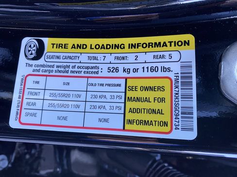 Used 2025 Ford Explorer ST-Line w/ Premium Package image 38