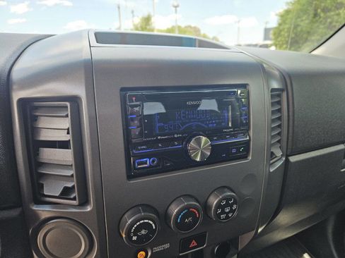Used 2009 Nissan Titan XE w/ XE Max Utility Pkg RWD image 19