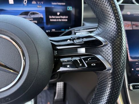 Used 2024 Mercedes-Benz GLC 300 4MATIC image 22