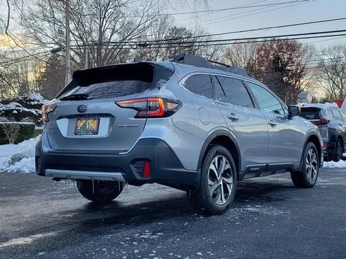 Used 2021 Subaru Outback Limited w/ Popular Package #2 image 3