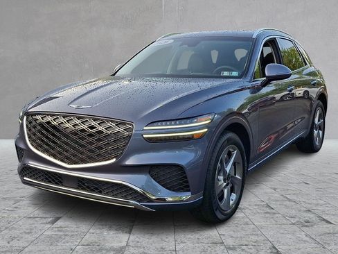 Certified 2026 Genesis GV70 2.5T Select AWD/4WD image 3