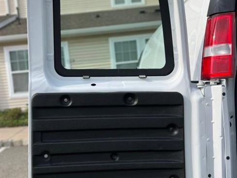 Used 2019 GMC Savana 2500 w/ Driver Convenience Package image 35