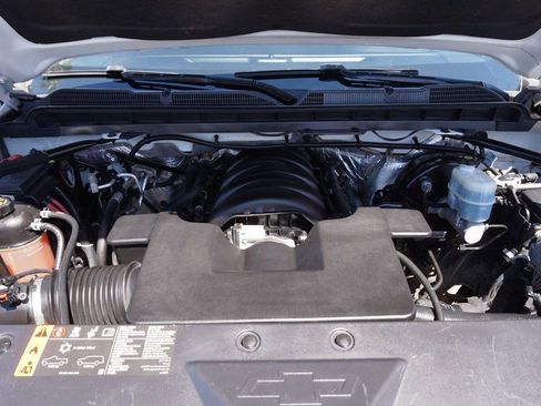 Used 2018 Chevrolet Silverado 1500 LT w/ Texas Edition image 9