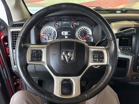 Used 2018 RAM 2500 Laramie RWD image 13
