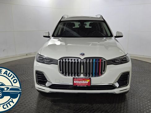 Used 2020 BMW X7 xDrive40i w/ Parking Assistance Package AWD/4WD image 2