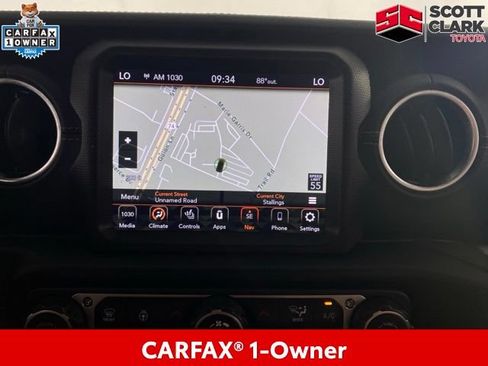 Used 2023 Jeep Wrangler Unlimited Sahara w/ Cold Weather Group AWD/4WD image 21
