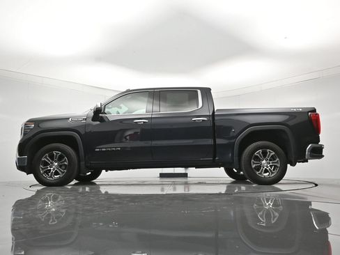 Certified 2025 GMC Sierra 1500 SLT AWD/4WD image 44