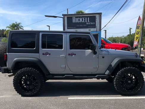 Used 2015 Jeep Wrangler Unlimited Sport w/ Quick Order Package 24S AWD/4WD image 2