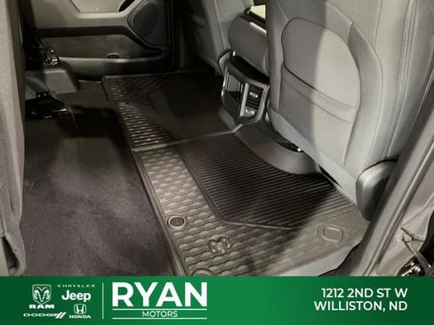 New 2026 RAM 1500 4x4 Crew Cab image 20