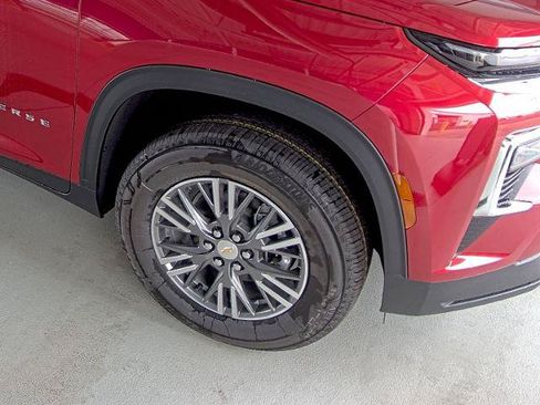 New 2026 Chevrolet Traverse LT w/ Driver Confidence Package FWD image 16